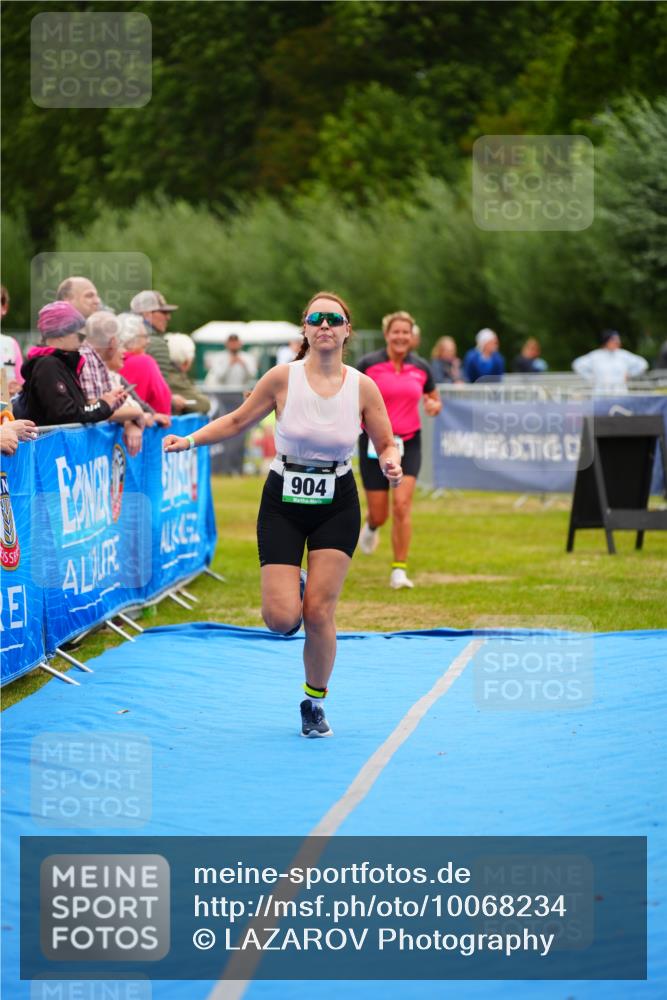 30.08.2026 - Elbe Triathlon Hamburg LAZAROV Photography http://msf.ph/oto/10068234 30.08.2026 12:27:16 Ziel 904, 1697 meine-sportfotos.de
