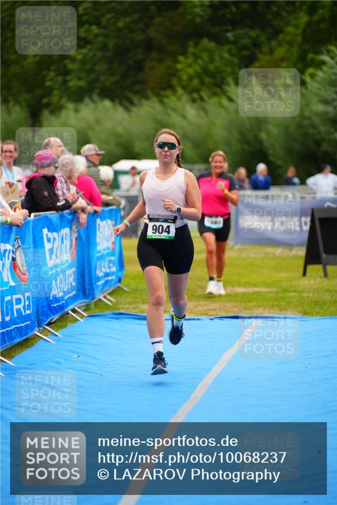 30.08.2026 - Elbe Triathlon Hamburg LAZAROV Photography http://msf.ph/oto/10068237 30.08.2026 12:27:16 Ziel 904, 1697 meine-sportfotos.de