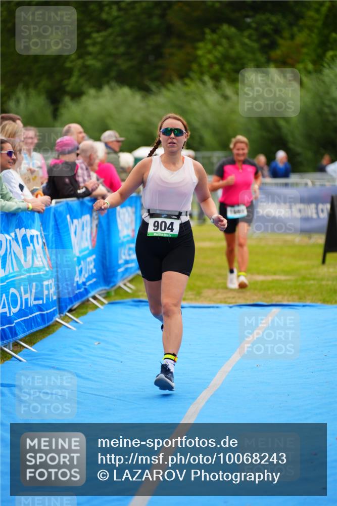 30.08.2026 - Elbe Triathlon Hamburg LAZAROV Photography http://msf.ph/oto/10068243 30.08.2026 12:27:16 Ziel 904, 1697 meine-sportfotos.de