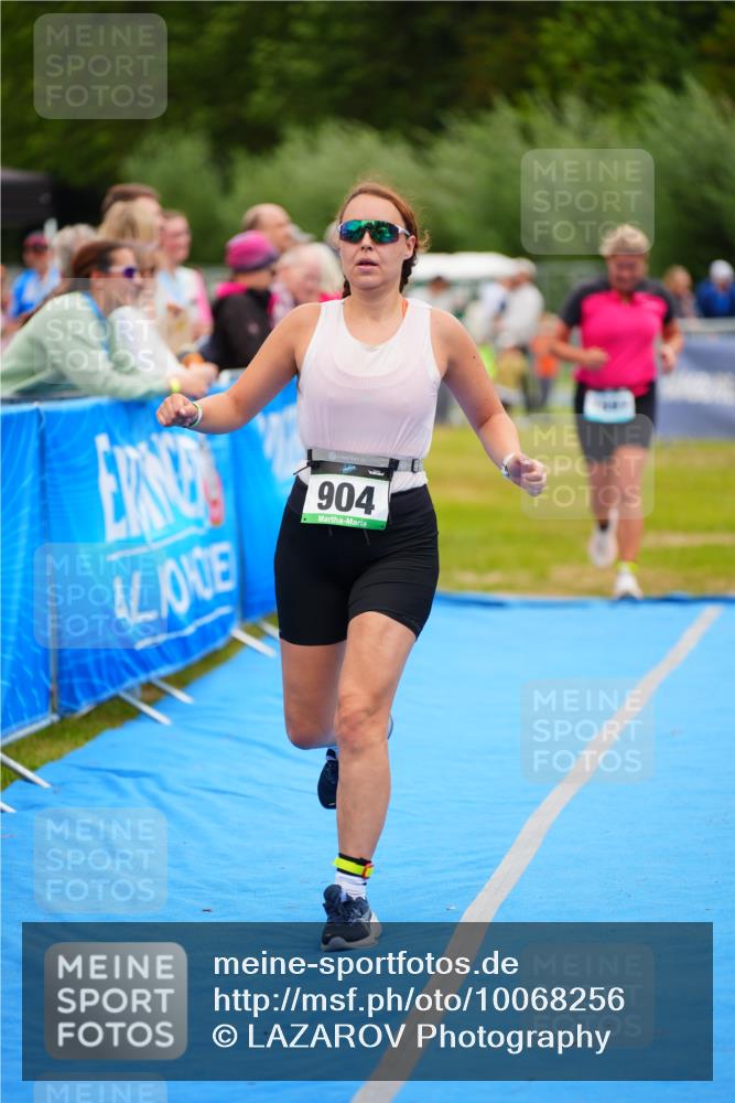 30.08.2026 - Elbe Triathlon Hamburg LAZAROV Photography http://msf.ph/oto/10068256 30.08.2026 12:27:17 Ziel 904, 1697 meine-sportfotos.de