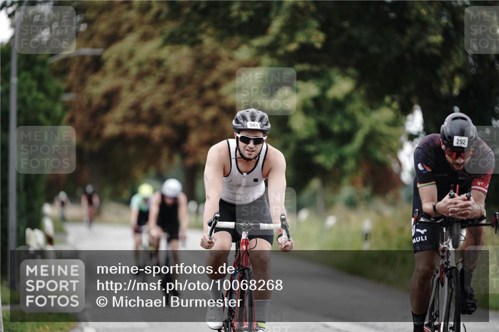 30.08.2026 - Elbe Triathlon Hamburg Michael Burmester http://msf.ph/oto/10068268 30.08.2026 09:30:04 Radfahren 292, 426, 561, 641, 752 meine-sportfotos.de
