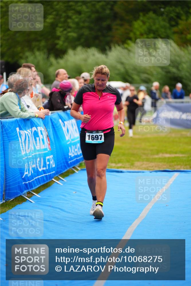 30.08.2026 - Elbe Triathlon Hamburg LAZAROV Photography http://msf.ph/oto/10068275 30.08.2026 12:27:20 Ziel 904, 941, 1697 meine-sportfotos.de