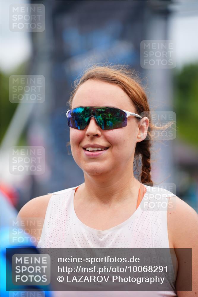 30.08.2026 - Elbe Triathlon Hamburg LAZAROV Photography http://msf.ph/oto/10068291 30.08.2026 12:27:22 Ziel 941, 1605, 1697 meine-sportfotos.de