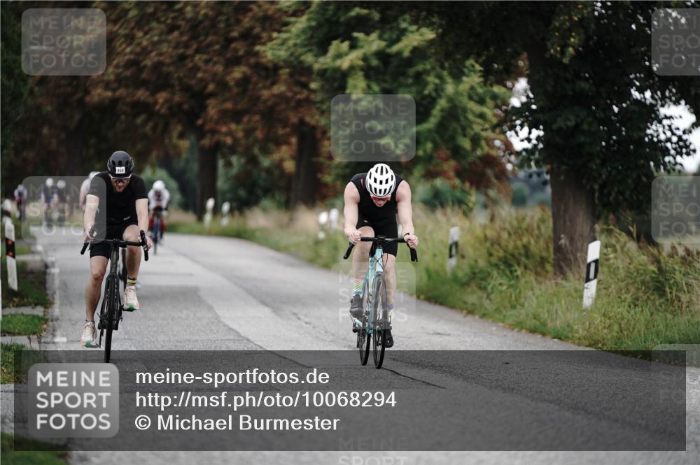30.08.2026 - Elbe Triathlon Hamburg Michael Burmester http://msf.ph/oto/10068294 30.08.2026 09:30:17 Radfahren 460, 484, 620, 640, 779 meine-sportfotos.de