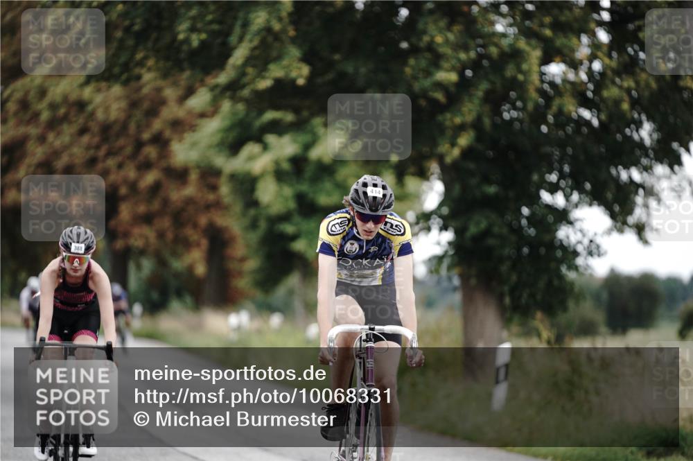 30.08.2026 - Elbe Triathlon Hamburg Michael Burmester http://msf.ph/oto/10068331 30.08.2026 09:30:36 Radfahren 388, 414, 548, 658, 751 meine-sportfotos.de