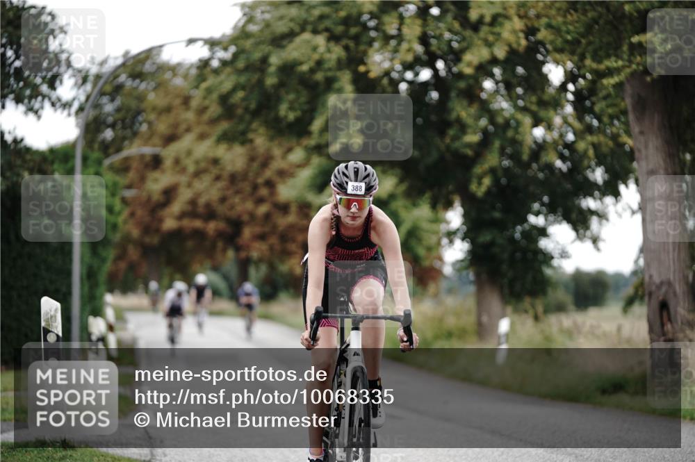 30.08.2026 - Elbe Triathlon Hamburg Michael Burmester http://msf.ph/oto/10068335 30.08.2026 09:30:37 Radfahren 388, 414, 548, 658, 751 meine-sportfotos.de
