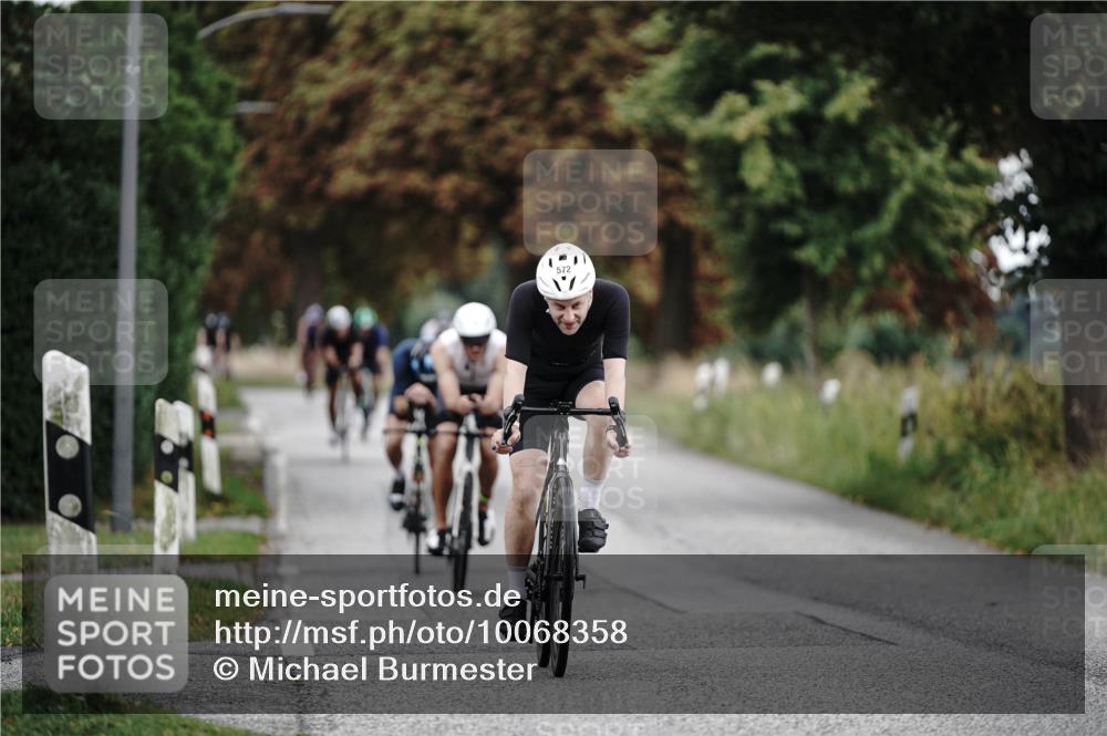 30.08.2026 - Elbe Triathlon Hamburg Michael Burmester http://msf.ph/oto/10068358 30.08.2026 09:30:51 Radfahren 433, 495, 572, 671, 672, 700, 968 meine-sportfotos.de