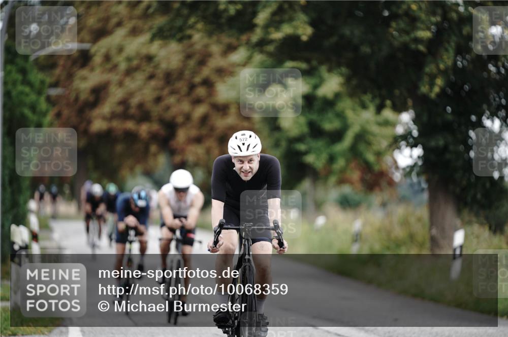 30.08.2026 - Elbe Triathlon Hamburg Michael Burmester http://msf.ph/oto/10068359 30.08.2026 09:30:51 Radfahren 433, 495, 572, 671, 672, 700, 968 meine-sportfotos.de