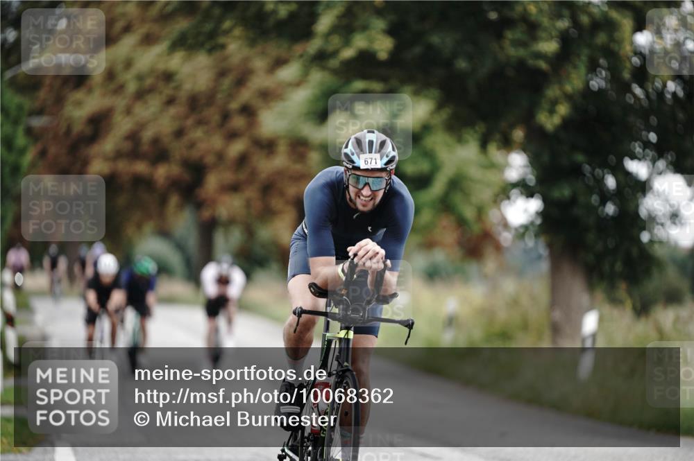 30.08.2026 - Elbe Triathlon Hamburg Michael Burmester http://msf.ph/oto/10068362 30.08.2026 09:30:53 Radfahren 495, 572, 671, 672, 700, 968 meine-sportfotos.de
