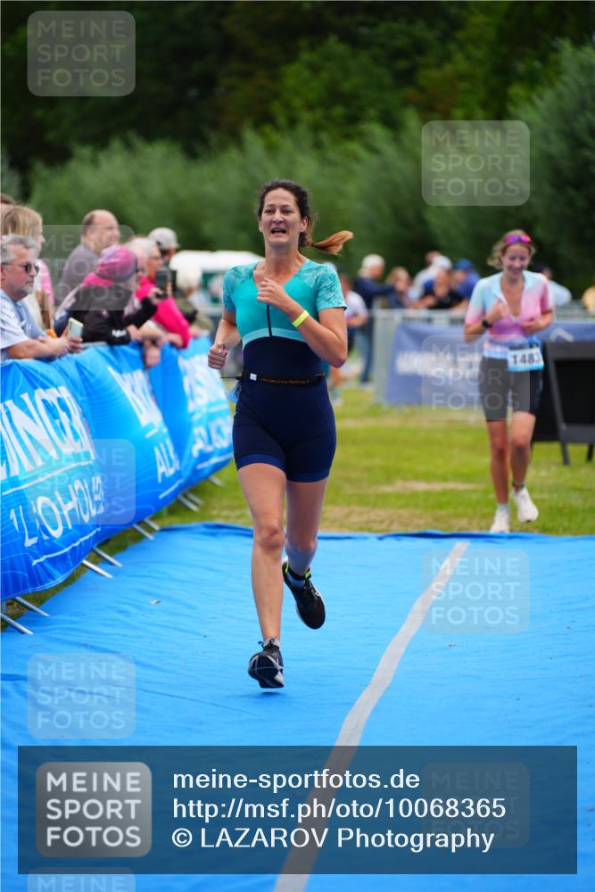 30.08.2026 - Elbe Triathlon Hamburg LAZAROV Photography http://msf.ph/oto/10068365 30.08.2026 12:27:43 Ziel 1483, 1652 meine-sportfotos.de