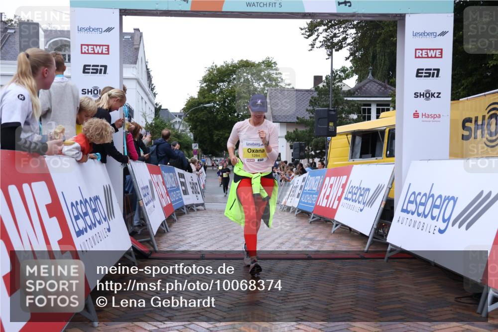30.08.2026 - Blankeneser Heldenlauf Lena Gebhardt http://msf.ph/oto/10068374 30.08.2026 10:01:13 Ziel 1245, 1284, 1449 meine-sportfotos.de
