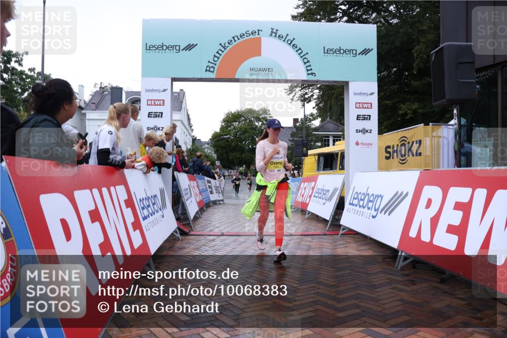30.08.2026 - Blankeneser Heldenlauf Lena Gebhardt http://msf.ph/oto/10068383 30.08.2026 10:01:13 Ziel 1245, 1284, 1449 meine-sportfotos.de