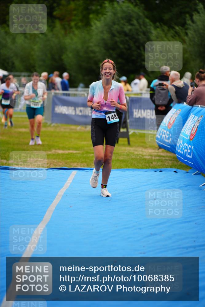 30.08.2026 - Elbe Triathlon Hamburg LAZAROV Photography http://msf.ph/oto/10068385 30.08.2026 12:27:45 Ziel 1483, 1652, 1656, 1682 meine-sportfotos.de