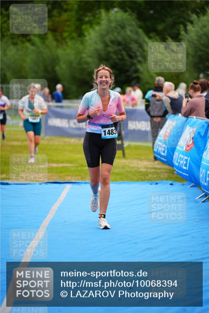 30.08.2026 - Elbe Triathlon Hamburg LAZAROV Photography http://msf.ph/oto/10068394 30.08.2026 12:27:46 Ziel 1483, 1652, 1656, 1682 meine-sportfotos.de