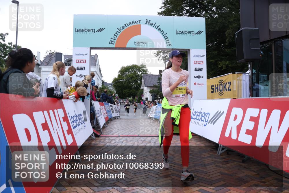 30.08.2026 - Blankeneser Heldenlauf Lena Gebhardt http://msf.ph/oto/10068399 30.08.2026 10:01:14 Ziel 1245, 1284, 1449 meine-sportfotos.de