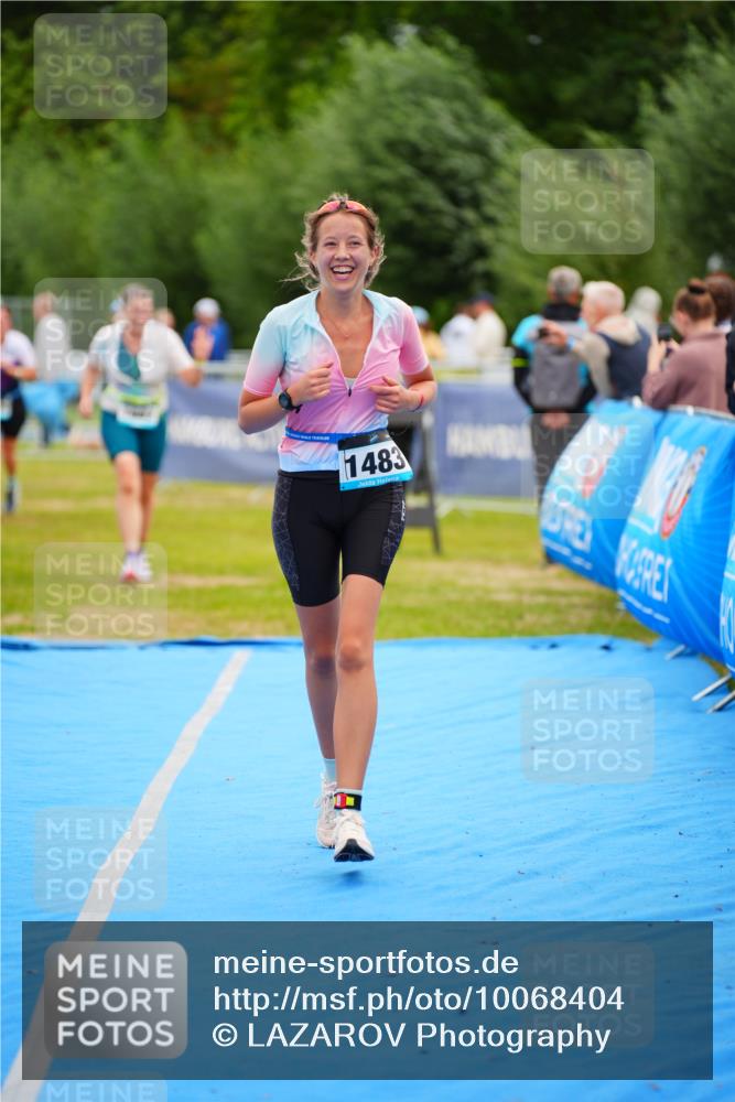 30.08.2026 - Elbe Triathlon Hamburg LAZAROV Photography http://msf.ph/oto/10068404 30.08.2026 12:27:46 Ziel 1483, 1652, 1656, 1682 meine-sportfotos.de