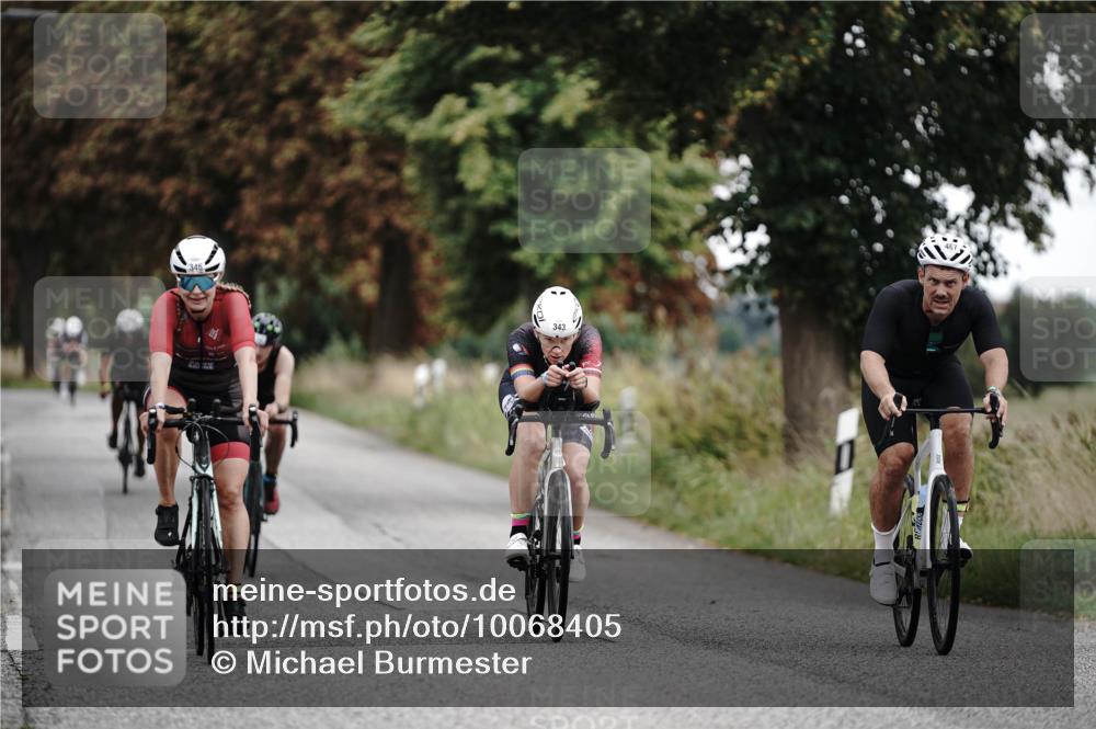 30.08.2026 - Elbe Triathlon Hamburg Michael Burmester http://msf.ph/oto/10068405 30.08.2026 09:31:20 Radfahren 196, 343, 346, 467, 637, 774, 782 meine-sportfotos.de