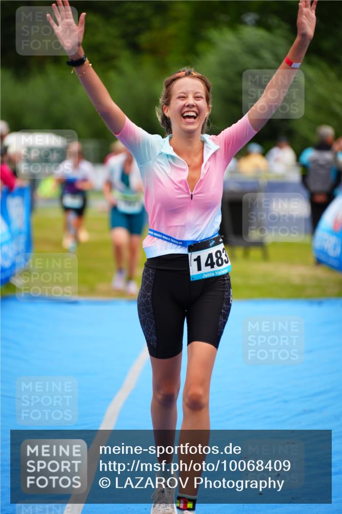 30.08.2026 - Elbe Triathlon Hamburg LAZAROV Photography http://msf.ph/oto/10068409 30.08.2026 12:27:48 Ziel 1483, 1567, 1652, 1656, 1682 meine-sportfotos.de