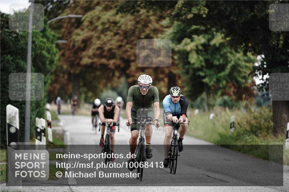 30.08.2026 - Elbe Triathlon Hamburg Michael Burmester http://msf.ph/oto/10068413 30.08.2026 09:31:23 Radfahren 196, 244, 343, 346, 379, 467, 637, 774, 782 meine-sportfotos.de