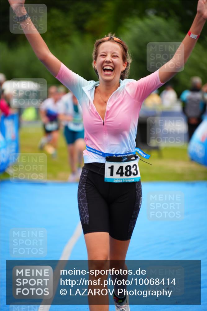 30.08.2026 - Elbe Triathlon Hamburg LAZAROV Photography http://msf.ph/oto/10068414 30.08.2026 12:27:48 Ziel 1483, 1567, 1652, 1656, 1682 meine-sportfotos.de