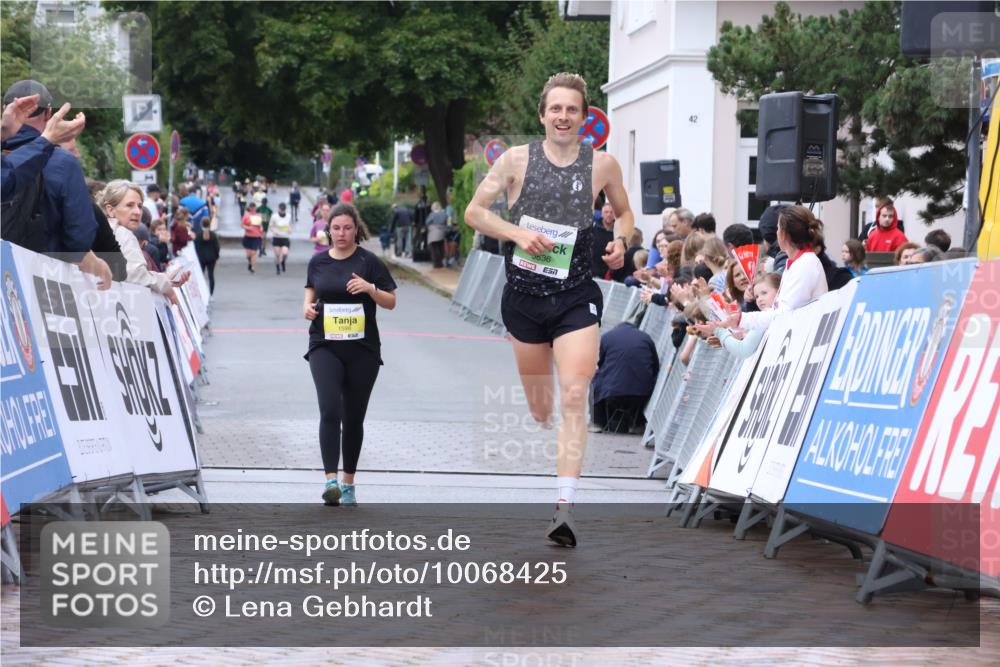 30.08.2026 - Blankeneser Heldenlauf Lena Gebhardt http://msf.ph/oto/10068425 30.08.2026 10:01:17 Ziel 1284, 5636 meine-sportfotos.de