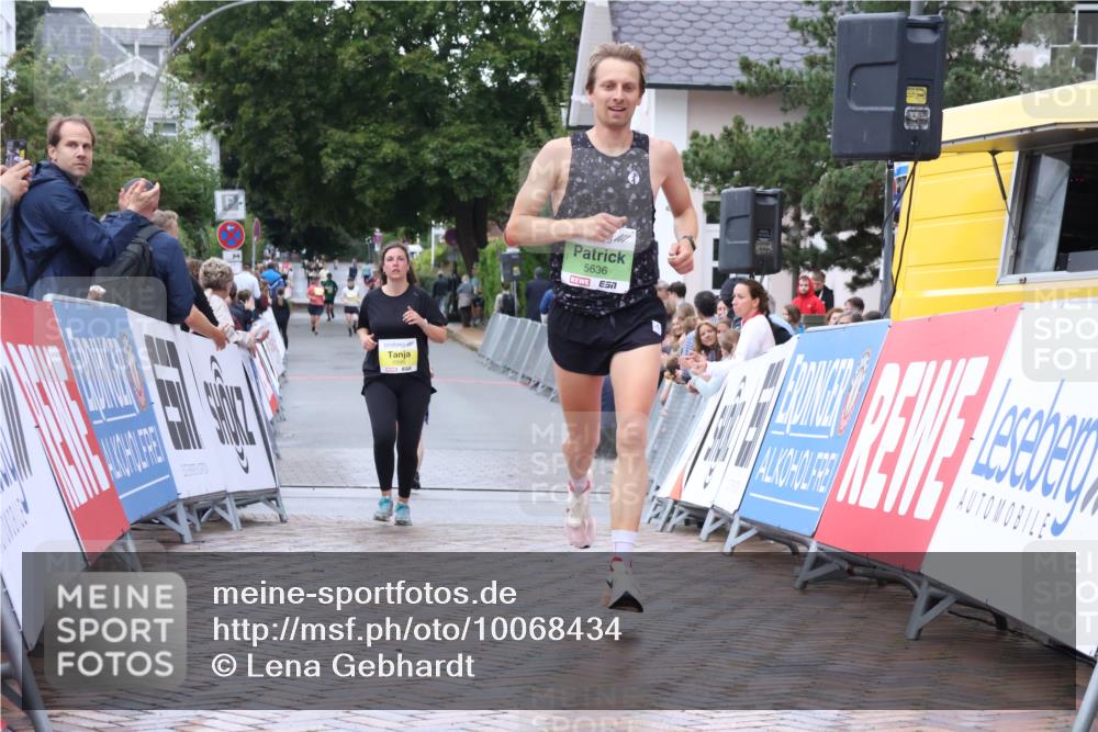 30.08.2026 - Blankeneser Heldenlauf Lena Gebhardt http://msf.ph/oto/10068434 30.08.2026 10:01:19 Ziel 1284, 5636 meine-sportfotos.de