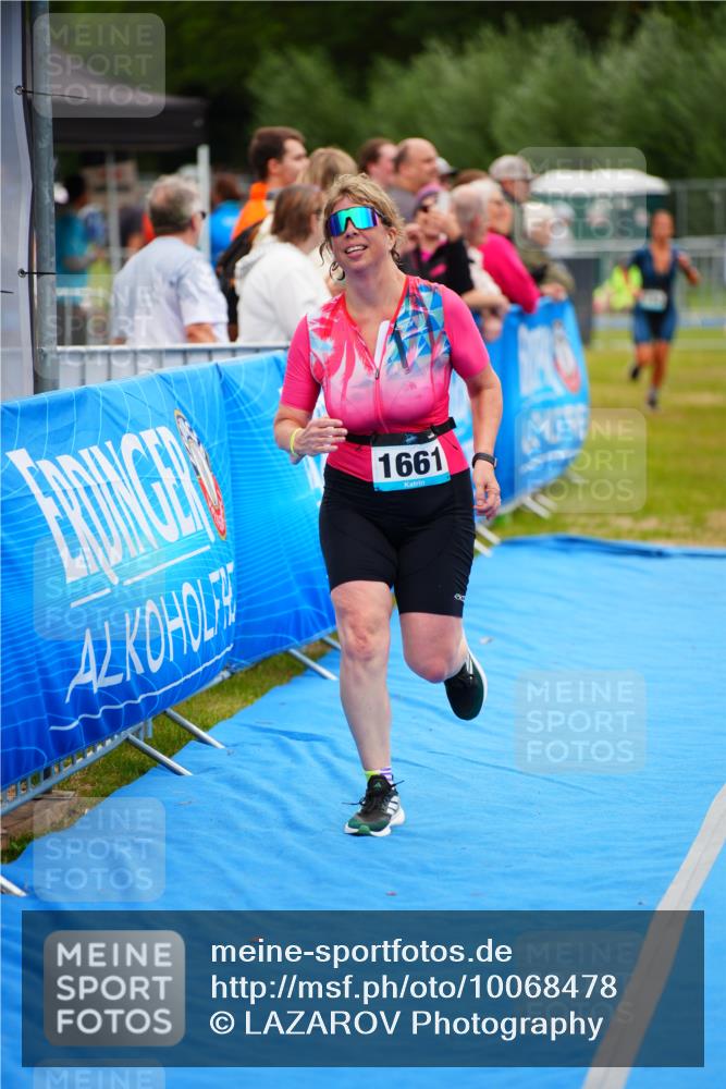 30.08.2026 - Elbe Triathlon Hamburg LAZAROV Photography http://msf.ph/oto/10068478 30.08.2026 12:28:00 Ziel 1190, 1661 meine-sportfotos.de
