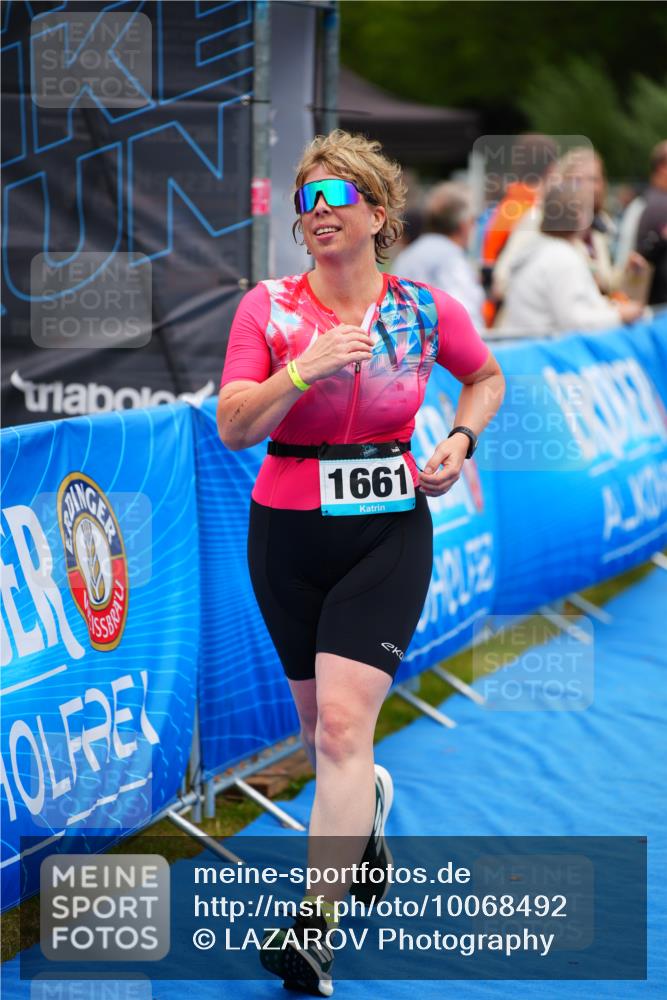 30.08.2026 - Elbe Triathlon Hamburg LAZAROV Photography http://msf.ph/oto/10068492 30.08.2026 12:28:01 Ziel 1190, 1661 meine-sportfotos.de