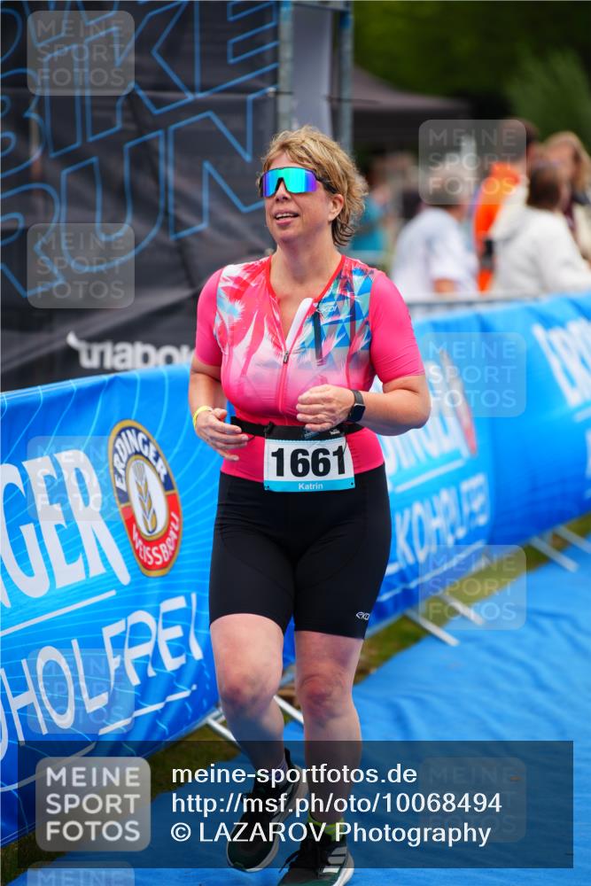 30.08.2026 - Elbe Triathlon Hamburg LAZAROV Photography http://msf.ph/oto/10068494 30.08.2026 12:28:01 Ziel 1190, 1661 meine-sportfotos.de