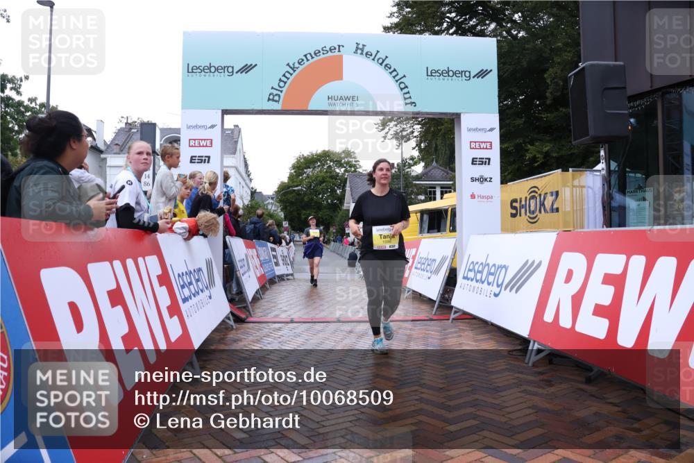 30.08.2026 - Blankeneser Heldenlauf Lena Gebhardt http://msf.ph/oto/10068509 30.08.2026 10:01:25 Ziel 1192, 1598, 5636 meine-sportfotos.de