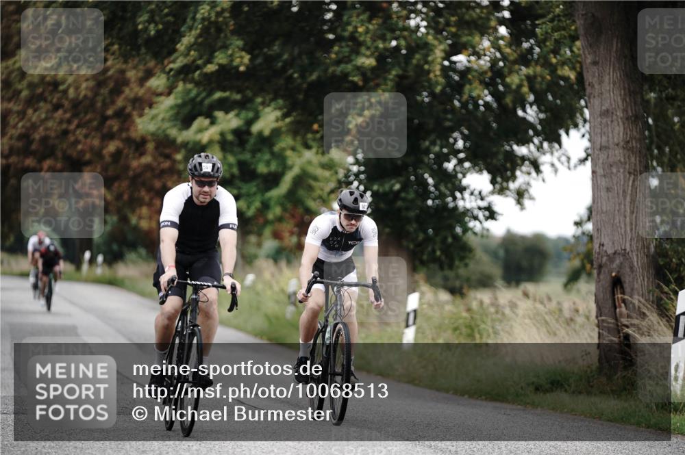 30.08.2026 - Elbe Triathlon Hamburg Michael Burmester http://msf.ph/oto/10068513 30.08.2026 09:32:11 Radfahren 358, 514, 521, 591, 841 meine-sportfotos.de
