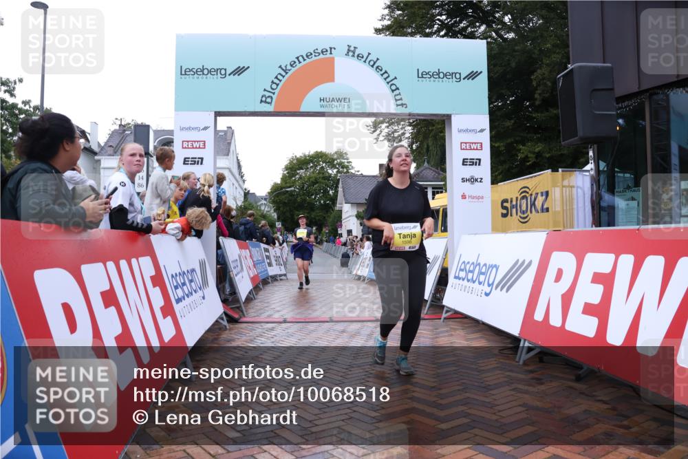 30.08.2026 - Blankeneser Heldenlauf Lena Gebhardt http://msf.ph/oto/10068518 30.08.2026 10:01:26 Ziel 1192, 1598, 5636 meine-sportfotos.de
