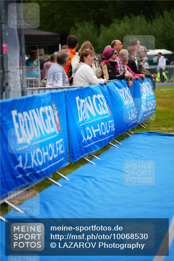 30.08.2026 - Elbe Triathlon Hamburg LAZAROV Photography http://msf.ph/oto/10068530 30.08.2026 12:28:15 Ziel 1542 meine-sportfotos.de