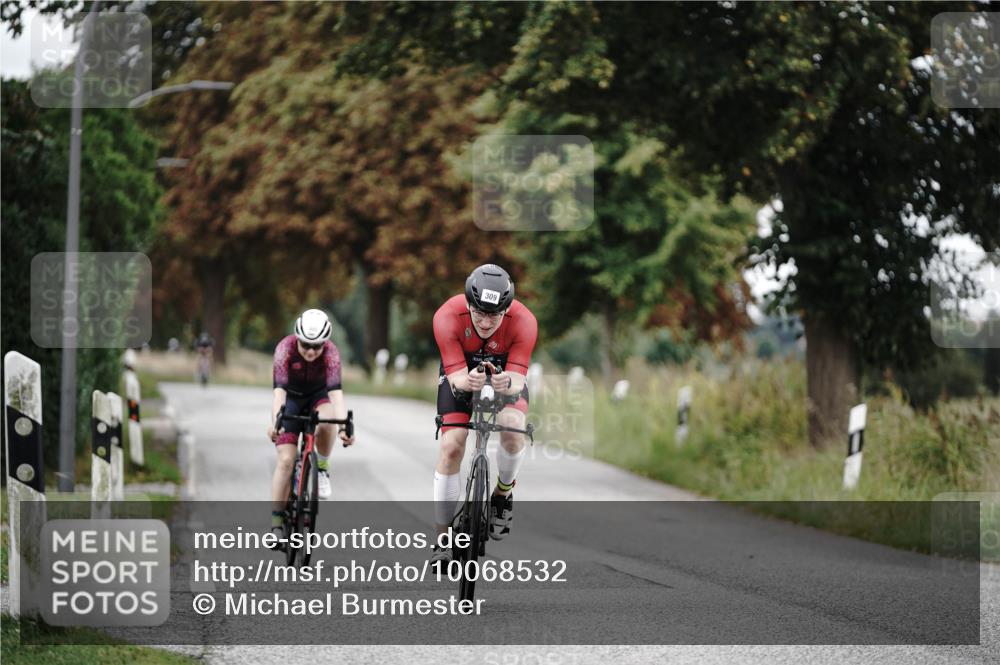 30.08.2026 - Elbe Triathlon Hamburg Michael Burmester http://msf.ph/oto/10068532 30.08.2026 09:32:22 Radfahren 305, 309 meine-sportfotos.de
