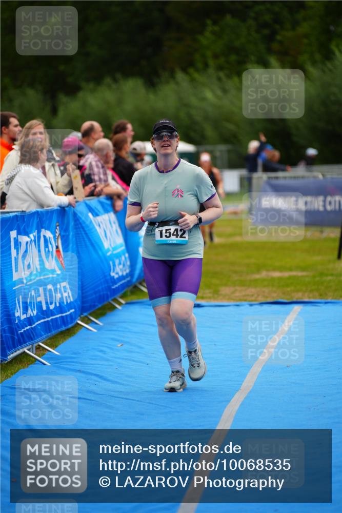 30.08.2026 - Elbe Triathlon Hamburg LAZAROV Photography http://msf.ph/oto/10068535 30.08.2026 12:28:17 Ziel 1542, 1603 meine-sportfotos.de