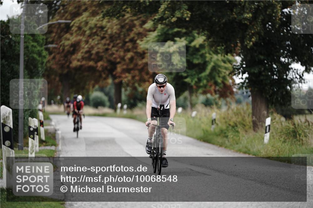 30.08.2026 - Elbe Triathlon Hamburg Michael Burmester http://msf.ph/oto/10068548 30.08.2026 09:32:49 Radfahren 312, 405, 412, 666, 1894 meine-sportfotos.de