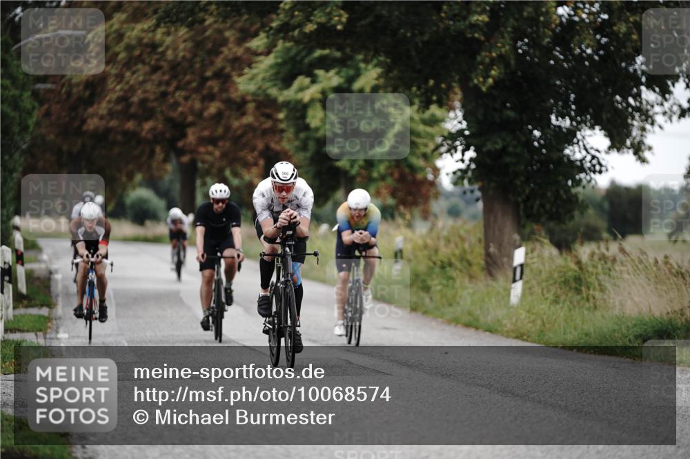 30.08.2026 - Elbe Triathlon Hamburg Michael Burmester http://msf.ph/oto/10068574 30.08.2026 09:33:02 Radfahren 228, 236, 368, 391, 485, 501, 552, 566 meine-sportfotos.de