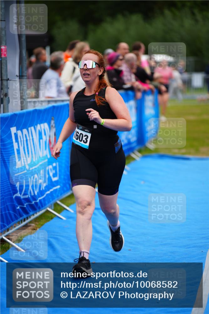 30.08.2026 - Elbe Triathlon Hamburg LAZAROV Photography http://msf.ph/oto/10068582 30.08.2026 12:28:24 Ziel 1520, 1603 meine-sportfotos.de