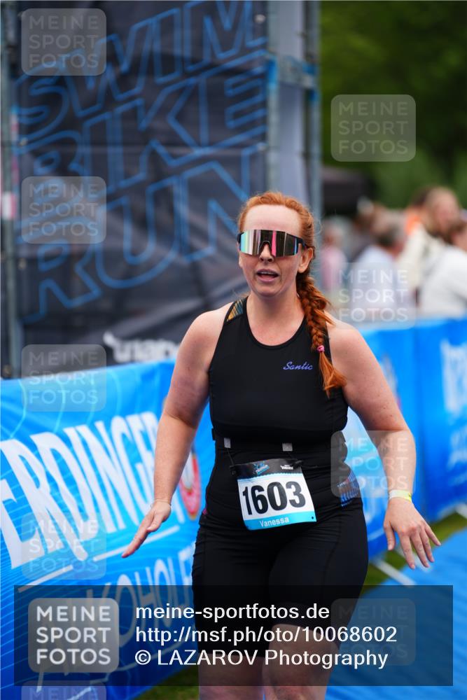 30.08.2026 - Elbe Triathlon Hamburg LAZAROV Photography http://msf.ph/oto/10068602 30.08.2026 12:28:25 Ziel 1520, 1603 meine-sportfotos.de