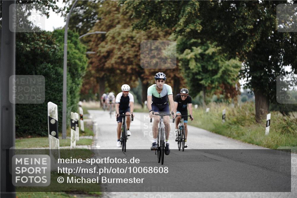 30.08.2026 - Elbe Triathlon Hamburg Michael Burmester http://msf.ph/oto/10068608 30.08.2026 09:33:24 Radfahren 266, 336, 499, 520, 570, 715 meine-sportfotos.de