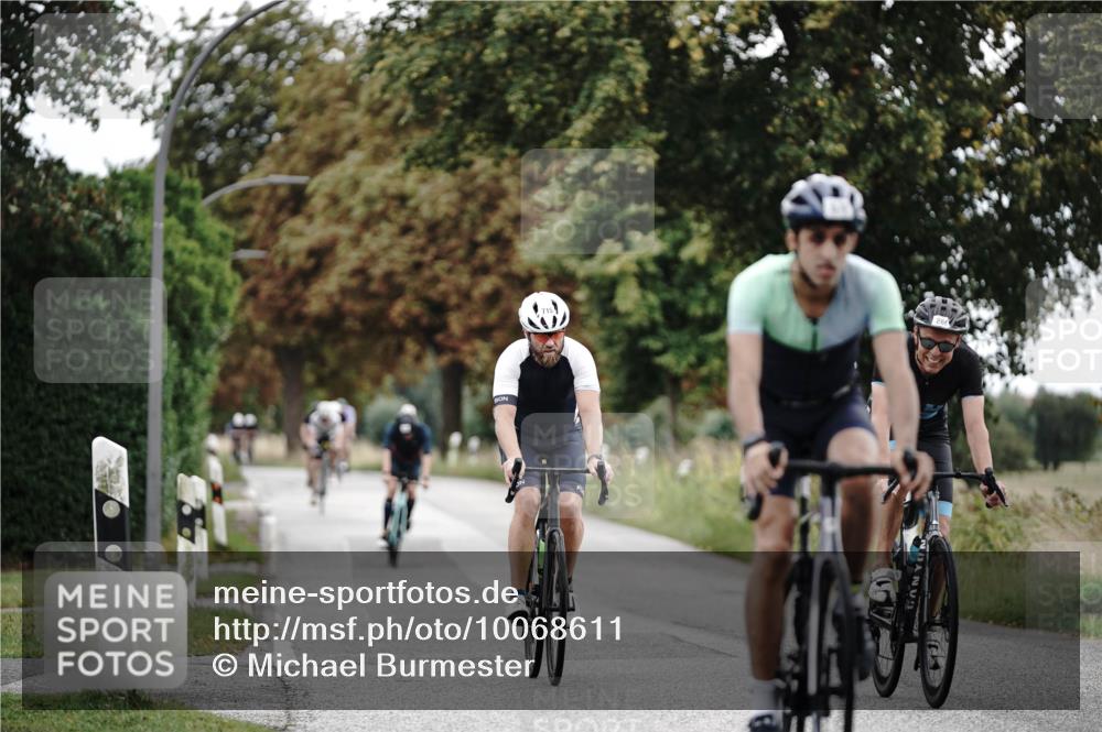 30.08.2026 - Elbe Triathlon Hamburg Michael Burmester http://msf.ph/oto/10068611 30.08.2026 09:33:25 Radfahren 266, 279, 336, 520, 570, 715, 718 meine-sportfotos.de