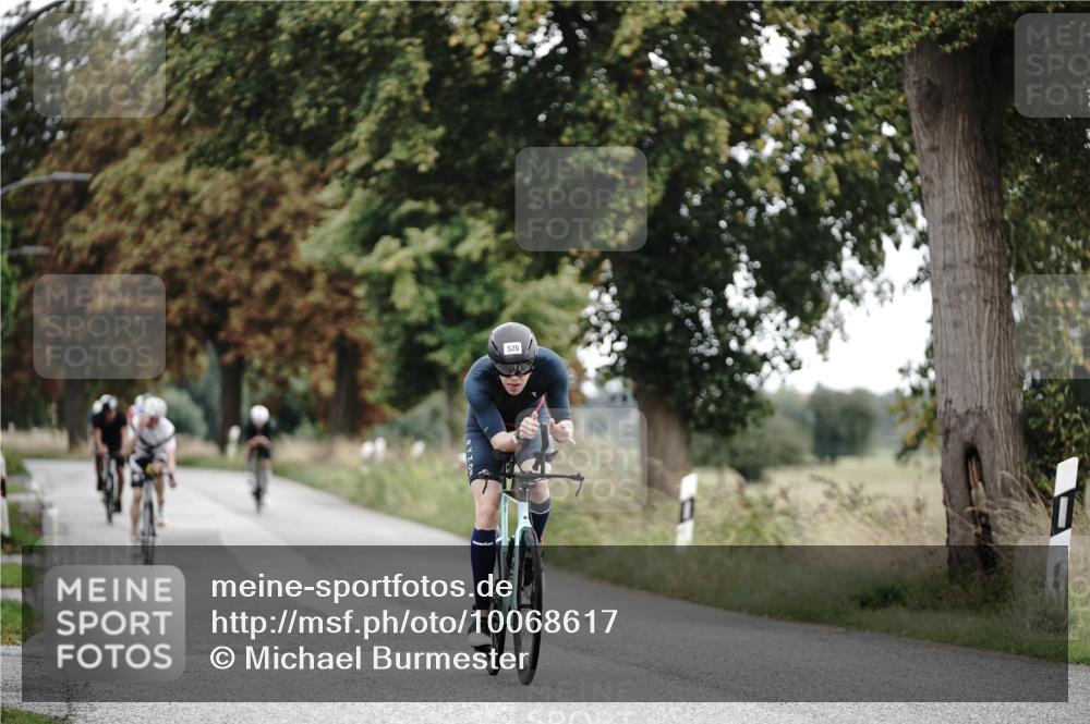 30.08.2026 - Elbe Triathlon Hamburg Michael Burmester http://msf.ph/oto/10068617 30.08.2026 09:33:28 Radfahren 266, 279, 490, 498, 520, 570, 687, 715, 718 meine-sportfotos.de