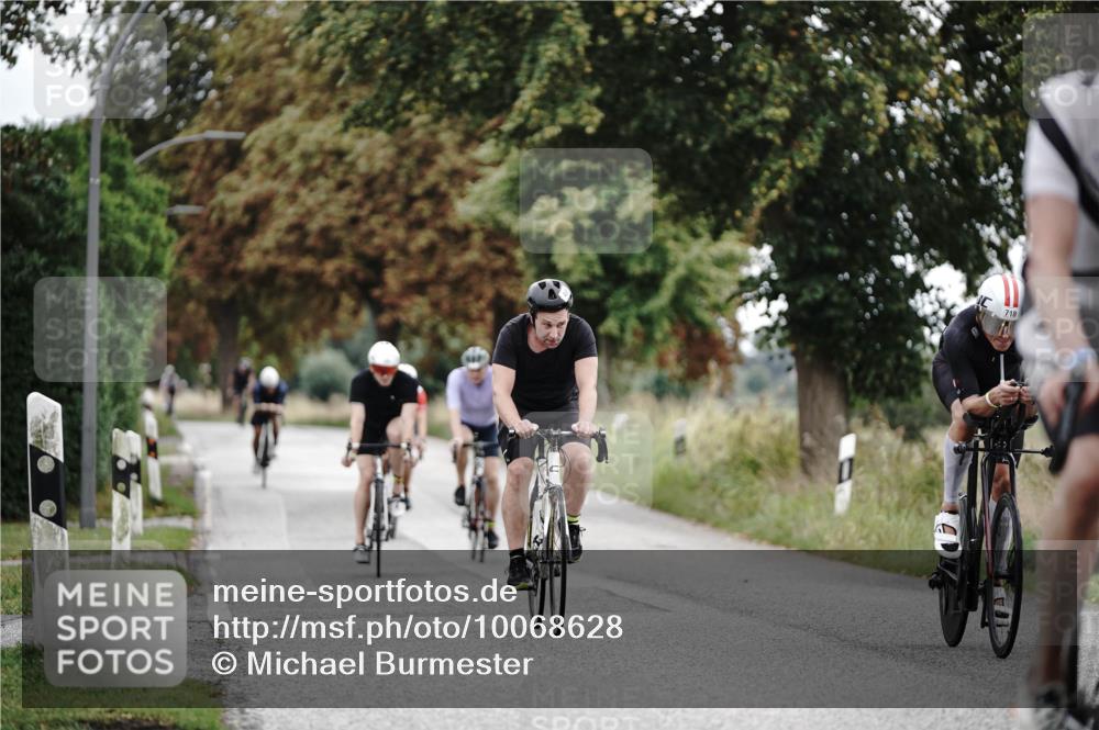 30.08.2026 - Elbe Triathlon Hamburg Michael Burmester http://msf.ph/oto/10068628 30.08.2026 09:33:32 Radfahren 279, 490, 498, 502, 687, 691, 718, 735 meine-sportfotos.de