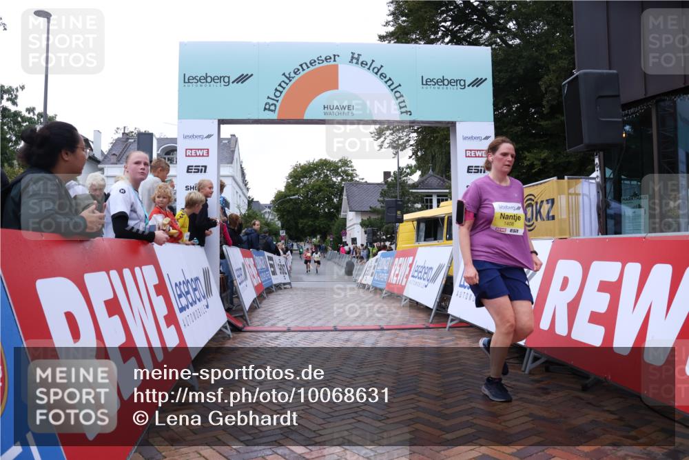 30.08.2026 - Blankeneser Heldenlauf Lena Gebhardt http://msf.ph/oto/10068631 30.08.2026 10:01:35 Ziel 1192, 1408 meine-sportfotos.de
