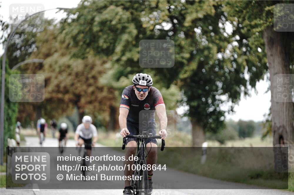 30.08.2026 - Elbe Triathlon Hamburg Michael Burmester http://msf.ph/oto/10068644 30.08.2026 09:33:44 Radfahren 297, 329, 483, 567 meine-sportfotos.de