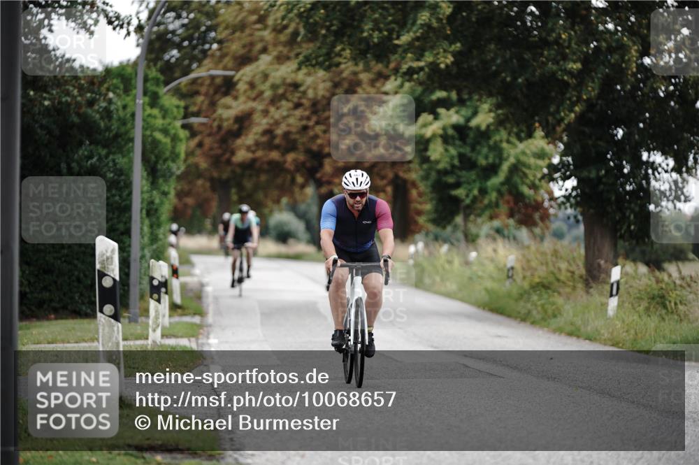 30.08.2026 - Elbe Triathlon Hamburg Michael Burmester http://msf.ph/oto/10068657 30.08.2026 09:33:50 Radfahren 449, 483, 542, 567 meine-sportfotos.de