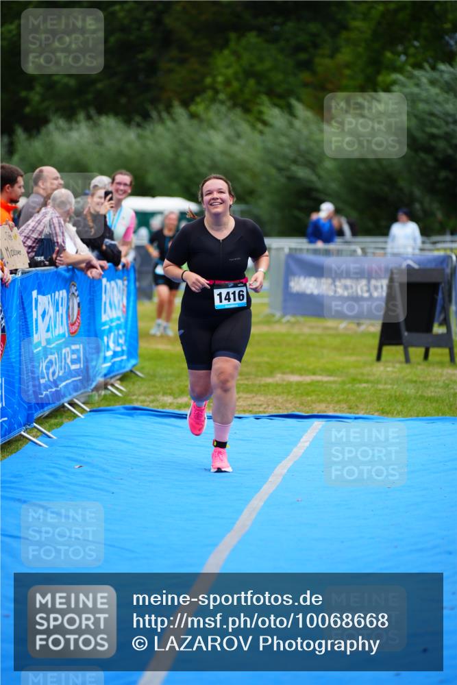 30.08.2026 - Elbe Triathlon Hamburg LAZAROV Photography http://msf.ph/oto/10068668 30.08.2026 12:28:52 Ziel 1416, 1710 meine-sportfotos.de