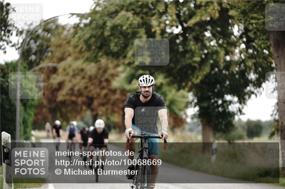 30.08.2026 - Elbe Triathlon Hamburg Michael Burmester http://msf.ph/oto/10068669 30.08.2026 09:34:02 Radfahren 293, 372, 431, 440, 519, 623, 629, 709 meine-sportfotos.de
