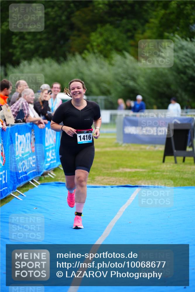 30.08.2026 - Elbe Triathlon Hamburg LAZAROV Photography http://msf.ph/oto/10068677 30.08.2026 12:28:53 Ziel 1416, 1710 meine-sportfotos.de