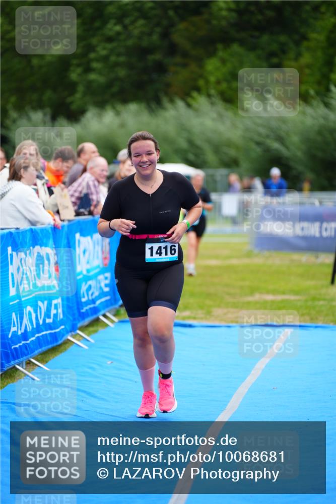 30.08.2026 - Elbe Triathlon Hamburg LAZAROV Photography http://msf.ph/oto/10068681 30.08.2026 12:28:53 Ziel 1416, 1710 meine-sportfotos.de